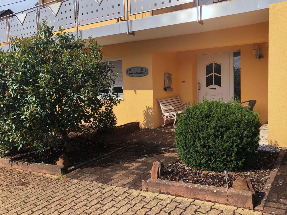 Ferienwohnung Zur Kurstrasse Waldholzbach エクステリア 写真